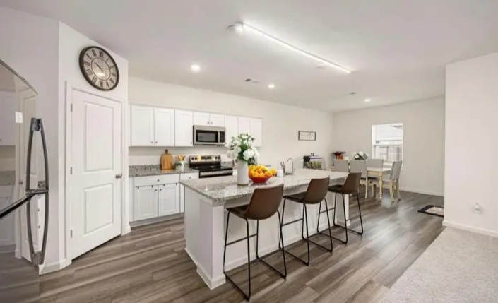 🏡 𝗟𝗶𝗸𝗲-𝗡𝗲𝘄 𝟮𝟬𝟮𝟰 𝗛𝗼𝗺𝗲 𝗶𝗻 𝗦𝘂𝗻𝘁𝗲𝗿𝗿𝗮 | 𝗦𝗽𝗮𝗰𝗶𝗼𝘂𝘀 𝗟𝗼𝘁 + 𝗣𝗿𝗶𝘃𝗮𝘁𝗲 𝗟𝗮𝘆𝗼𝘂𝘁 - Houses in Katy - Image 3 of 10
