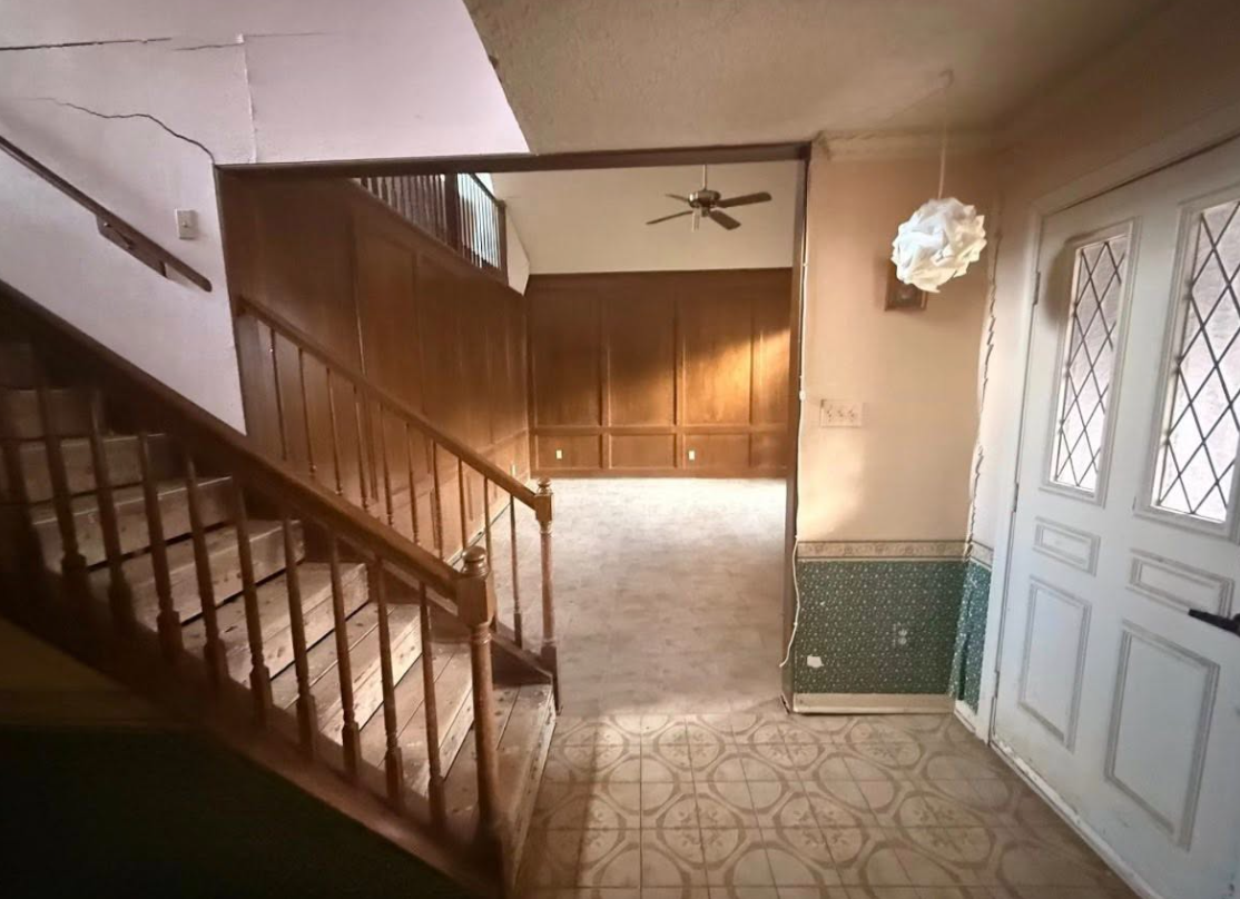 full rehab Strong flip or rental play