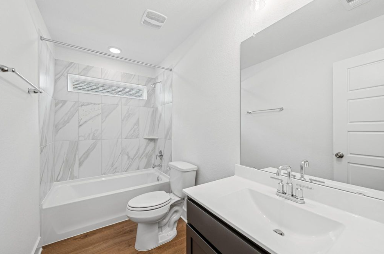 HUGE PRICE REDUCTION – Move-In Ready! 🏡🔥 New construction home in Tomball