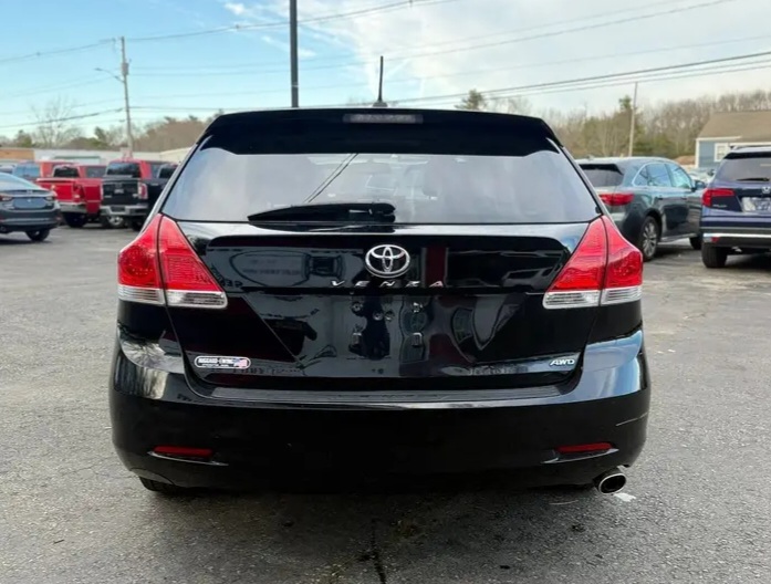 2010 Toyota Venza Wagon 4D for sale - Cars in Stoughton - Image 5 of 10