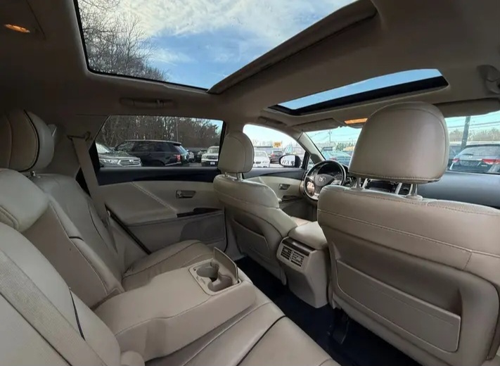 2010 Toyota Venza Wagon 4D for sale - Cars in Stoughton - Image 9 of 10