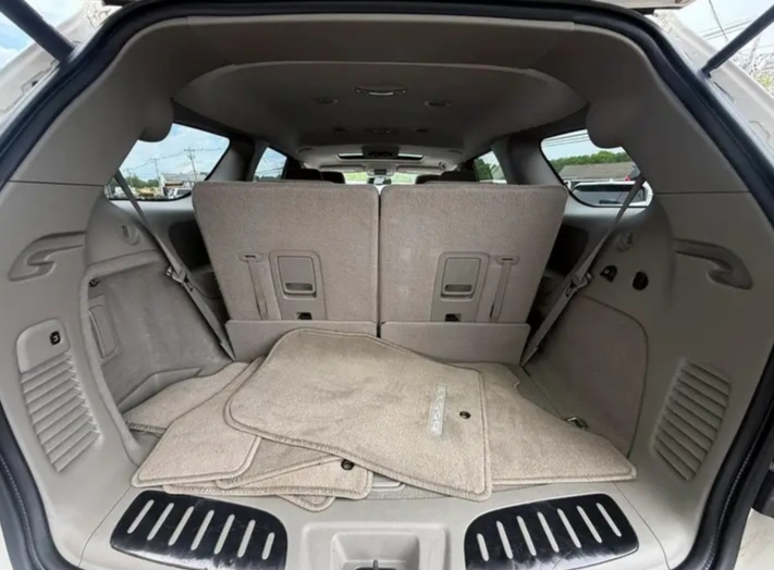 2011 **Dodge Durango Crew Sport Utility 4D** - Cars in Stoughton - Image 6 of 9