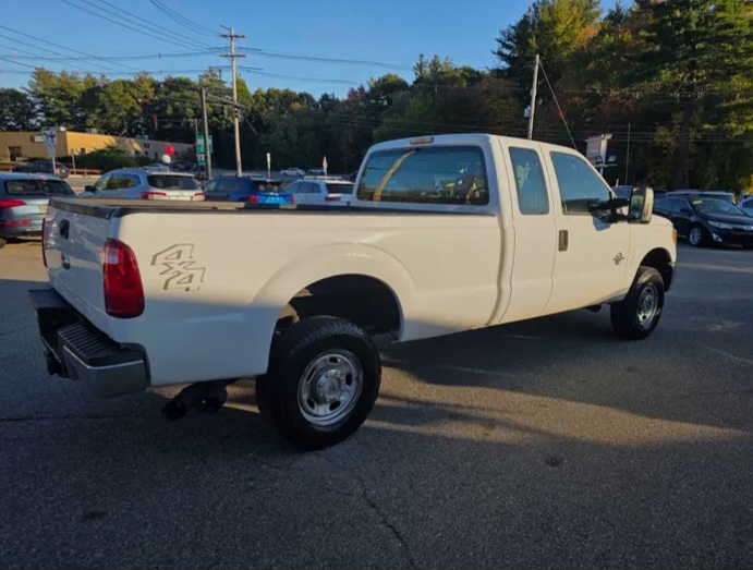 2011 Ford F-350 Super Duty XL SuperCab 4WD At WESTFORD,MA - Cars in Westford - Image 5 of 10