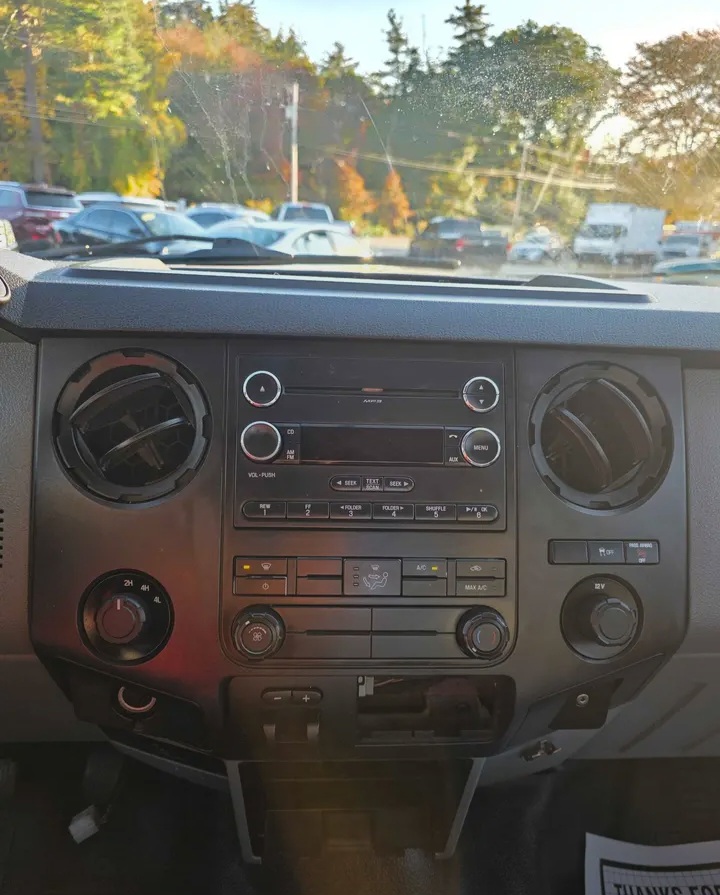 2011 Ford F-350 Super Duty XL SuperCab 4WD At WESTFORD,MA - Cars in Westford - Image 8 of 10