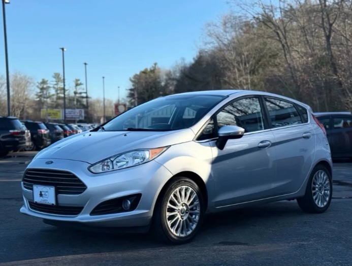 🚙 2014 Ford Fiesta Titanium Hatchback 4D - Cars in Stoughton - Image 2 of 7