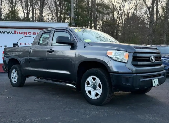 2014 Toyota Tundra Double Cab SR Pickup 4D - Cars in Stoughton - Imagen 2 of 9