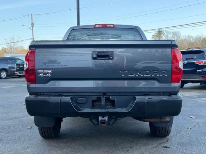2014 Toyota Tundra Double Cab SR Pickup 4D - Cars in Stoughton - Imagen 6 of 9