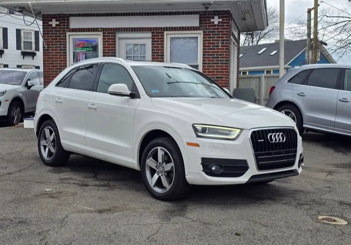 2015 Audi Q3 2.0T QUATTRO car For Sale in Boston - Cars in Boston - Image 1 of 8