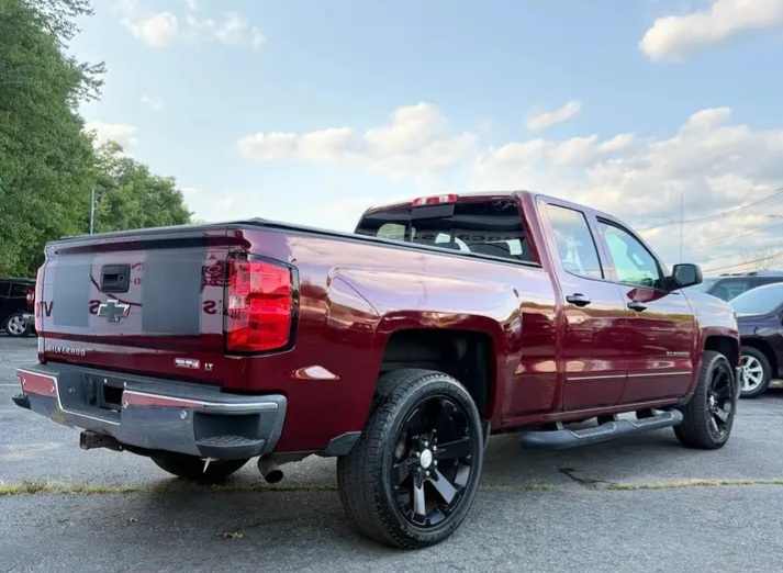 2015 Chevrolet Silverado 1500 Double Cab LT Pickup 4D 6 1/2 ft - Cars in Stoughton - Image 3 of 9