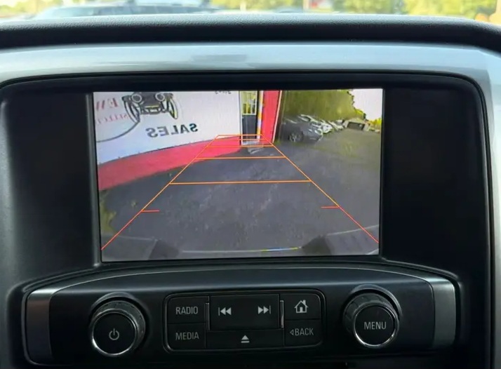 2015 Chevrolet Silverado 1500 Double Cab LT Pickup 4D 6 1/2 ft - Cars in Stoughton - Image 7 of 9