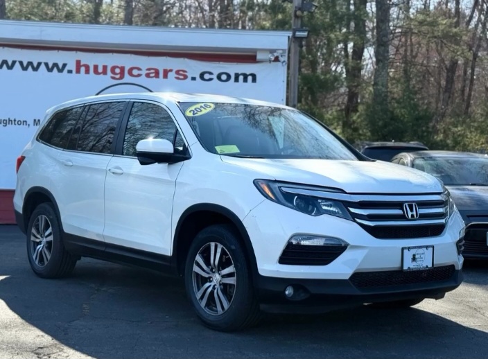 2016 Honda Pilot EX-L Sport Utility 4D - Cars in Stoughton - Image 1 of 9