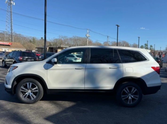 2016 Honda Pilot EX-L Sport Utility 4D - Cars in Stoughton - Image 2 of 9