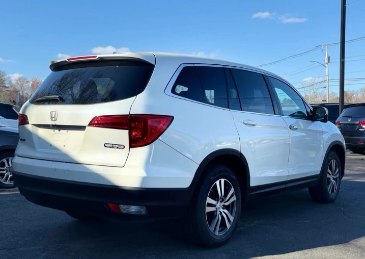 2016 Honda Pilot EX-L Sport Utility 4D - Cars in Stoughton - Image 3 of 9