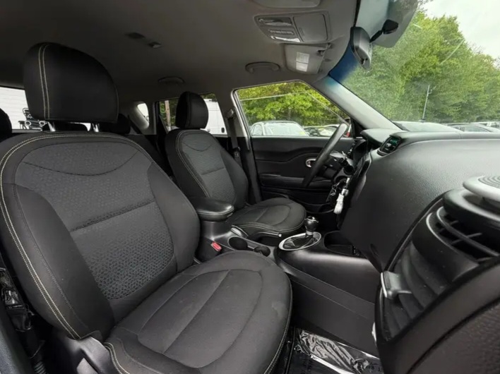 2016 **Kia Soul + Wagon 4D** - Cars in Stoughton - Image 6 of 7