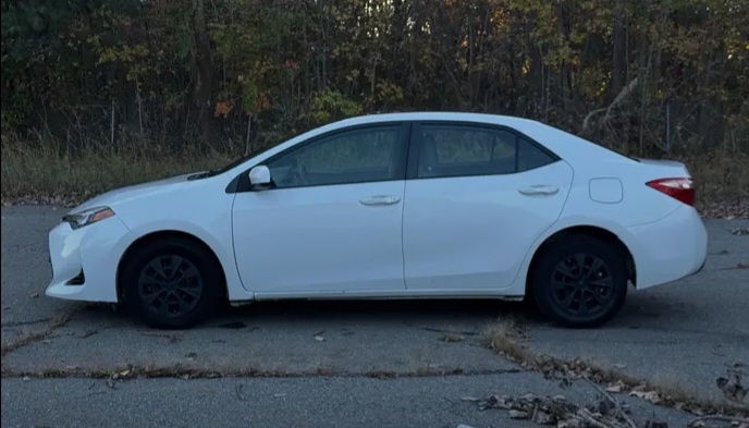 2017 TOYOTA COROLLA L FOR SALE IN WORCESTER - Cars in Worcester - Image 4 of 9