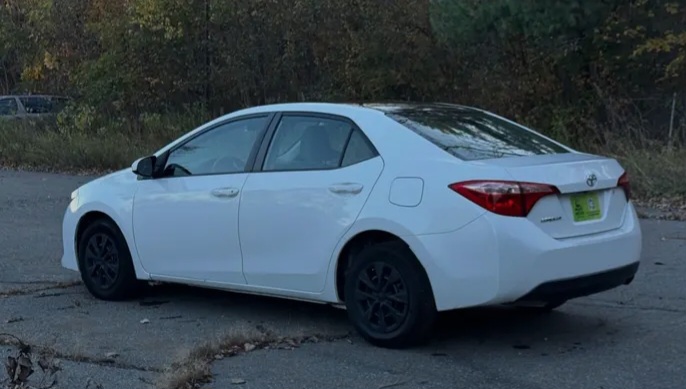 2017 TOYOTA COROLLA L FOR SALE IN WORCESTER - Cars in Worcester - Image 5 of 9