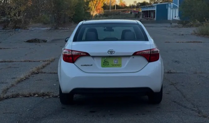 2017 TOYOTA COROLLA L FOR SALE IN WORCESTER - Cars in Worcester - Image 6 of 9