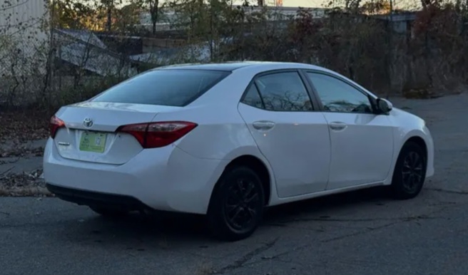 2017 TOYOTA COROLLA L FOR SALE IN WORCESTER - Cars in Worcester - Image 7 of 9