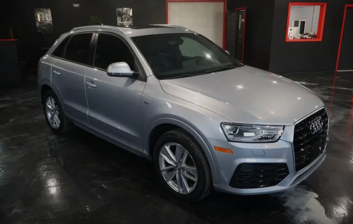 2018 Audi Q3 Quattro Premium For sale in uncasville London county - Cars in Uncasville - Image 3 of 5