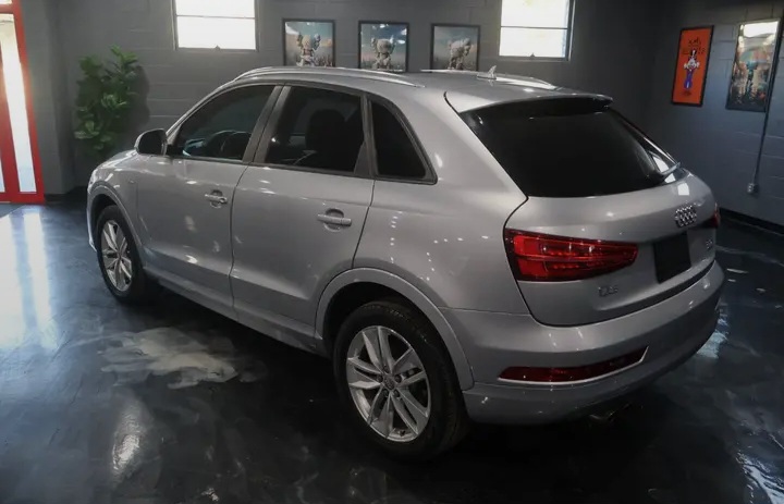 2018 Audi Q3 Quattro Premium For sale in uncasville London county - Cars in Uncasville - Image 5 of 5