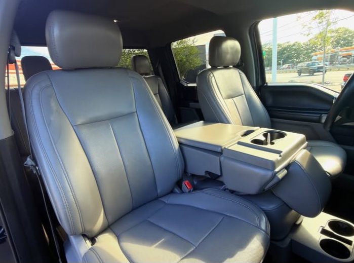 2018 Ford F-150 LARIAT 4WD SuperCrew 5.5’’ Box - Cars in Peabody - Image 8 of 10