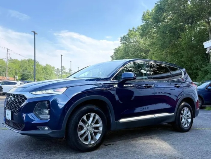 2019 **Hyundai Santa Fe SEL Sport Utility 4D** - Cars in Stoughton - Image 2 of 8