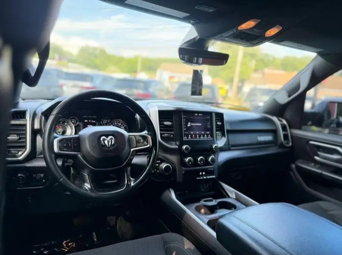 2019 **Ram 1500 Quad Cab Big Horn Pickup 4D 6 1/3 ft** - Cars in Stoughton - Image 7 of 9
