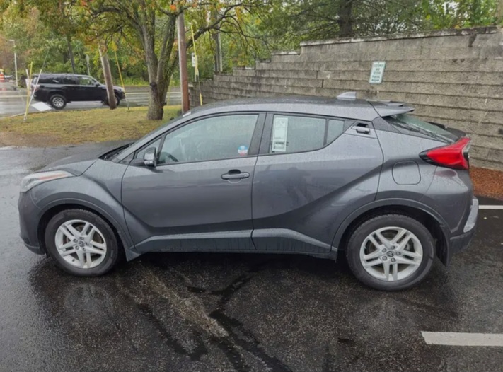 2020 Toyota C-HR LE for sale in Wakefield,MA - Cars in Wakefield - Bild 1 of 9