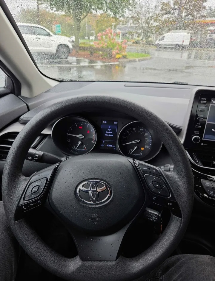 2020 Toyota C-HR LE for sale in Wakefield,MA - Cars in Wakefield - Bild 8 of 9