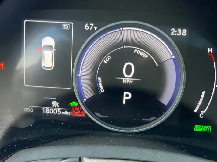 🔥 2024 LEXUS RX 350h AWD — LOW MILES! 🔥 - Cars in Norwood - Image 2 of 8