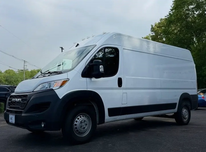 2025 RAM PROMASTER 2500 TRADESMAN – HIGH ROOF CARGO VAN - Cars in Stoughton - Image 2 of 10