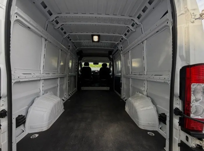 2025 RAM PROMASTER 2500 TRADESMAN – HIGH ROOF CARGO VAN - Cars in Stoughton - Image 8 of 10