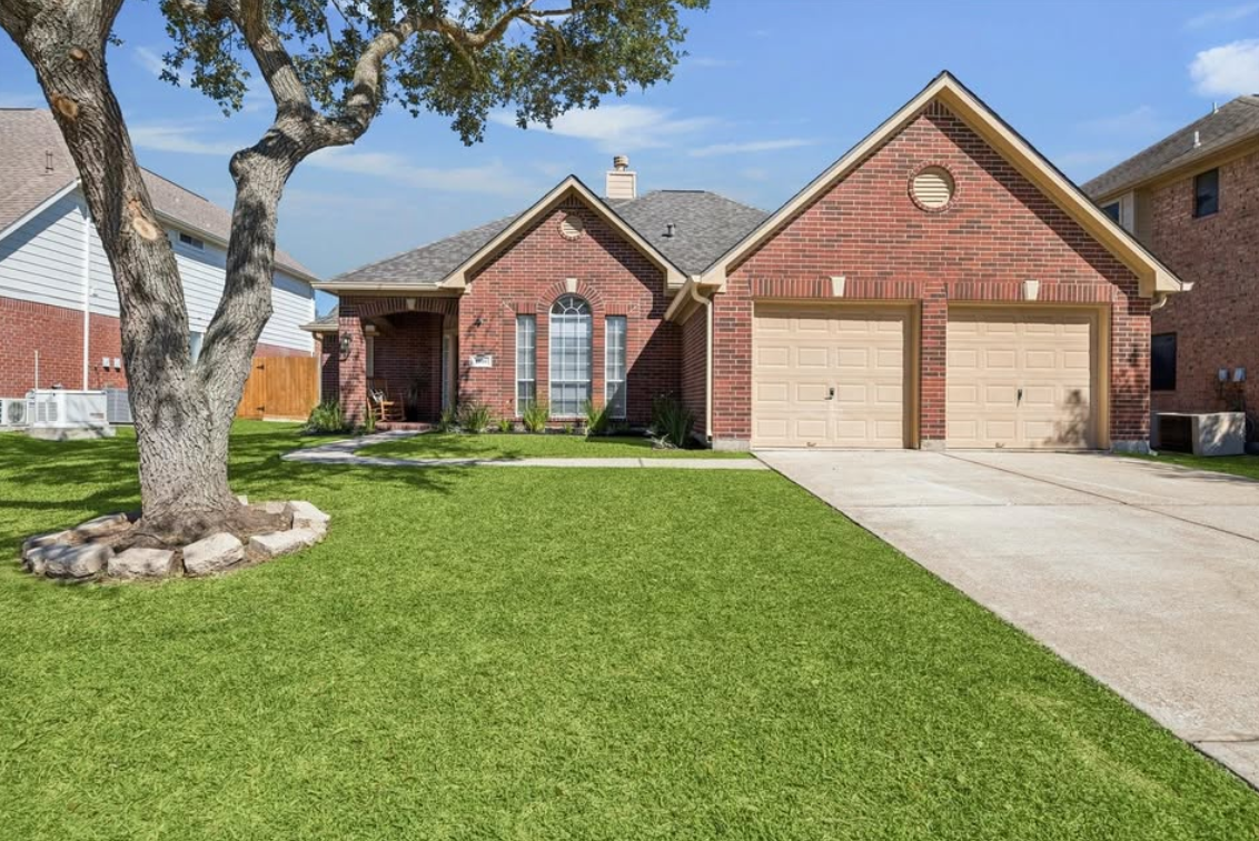 House featuring stylish upgrades for sale in houston