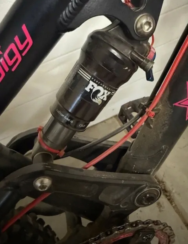 Little Shredder Prodigy Mountain Bike For Sale in Sacramento — Bicycles