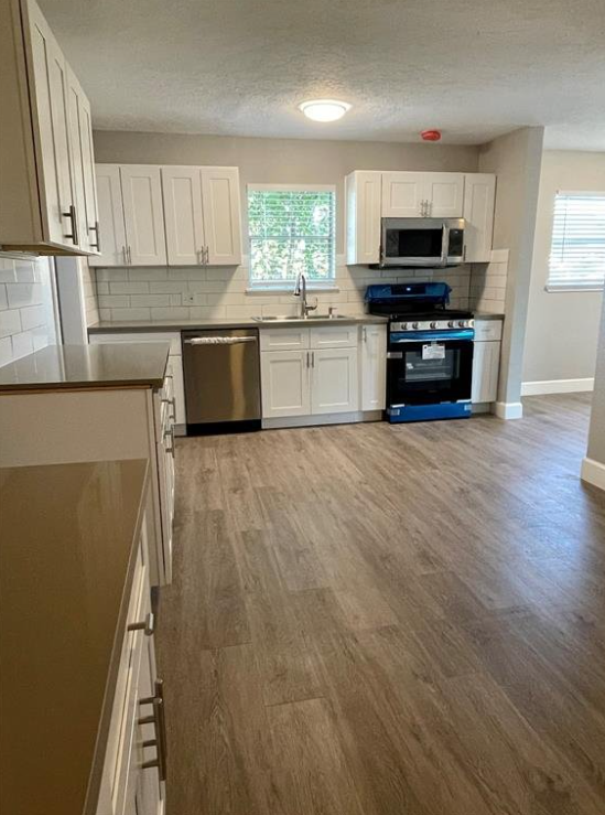 Well Kept Home With A Bright, Open Layout In A Convenient La Porte Location