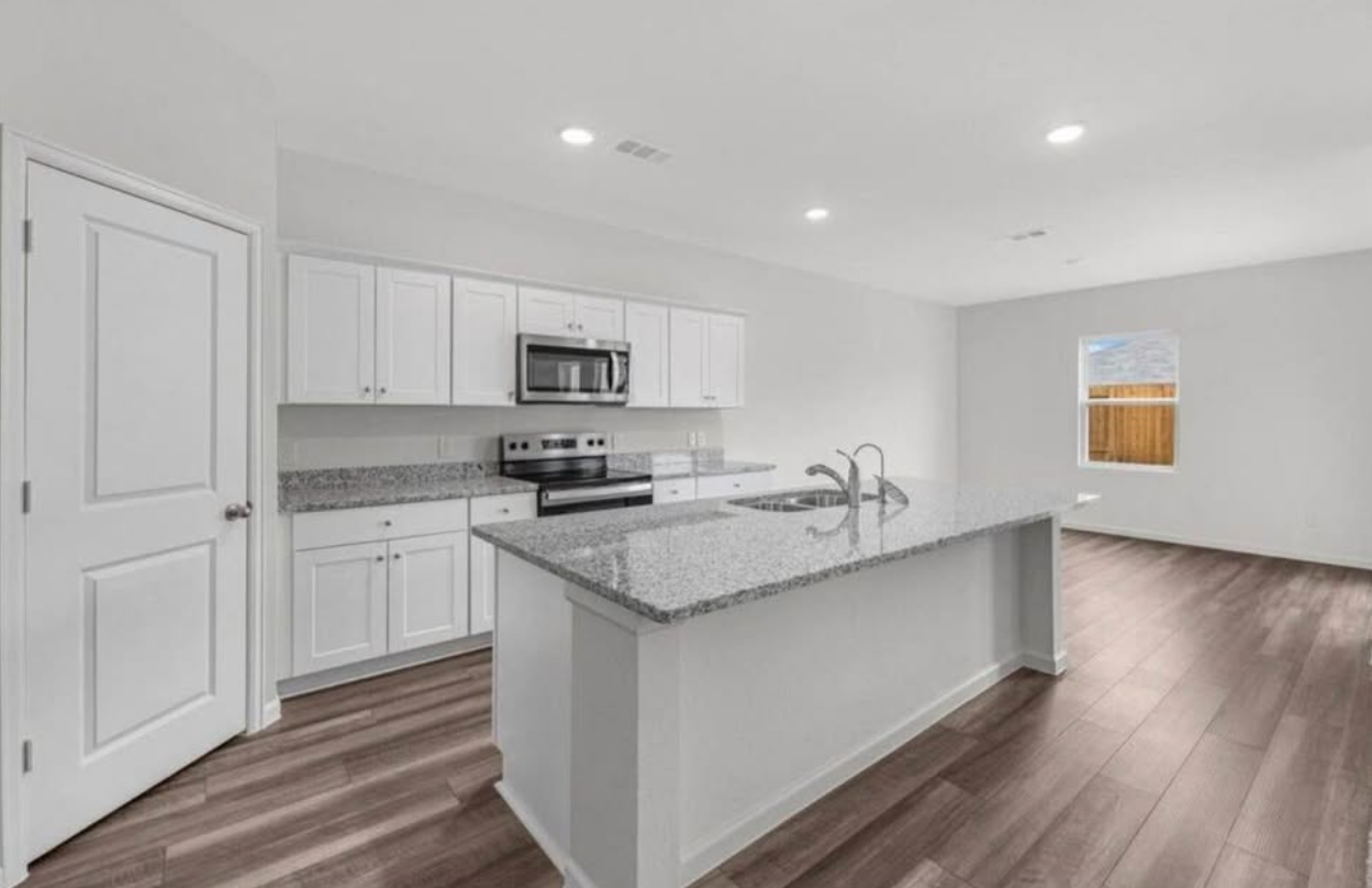 🎊PRICE DROP!!!🎊New construction home in Brookshire near KATY!