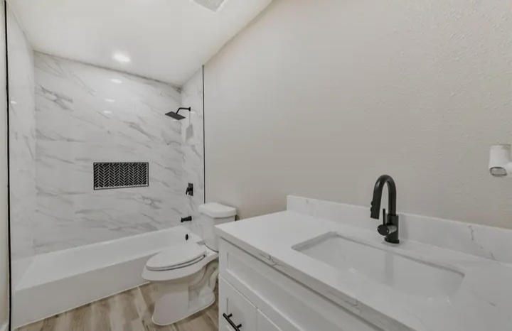 Fully Remodeled house for sale in houston!