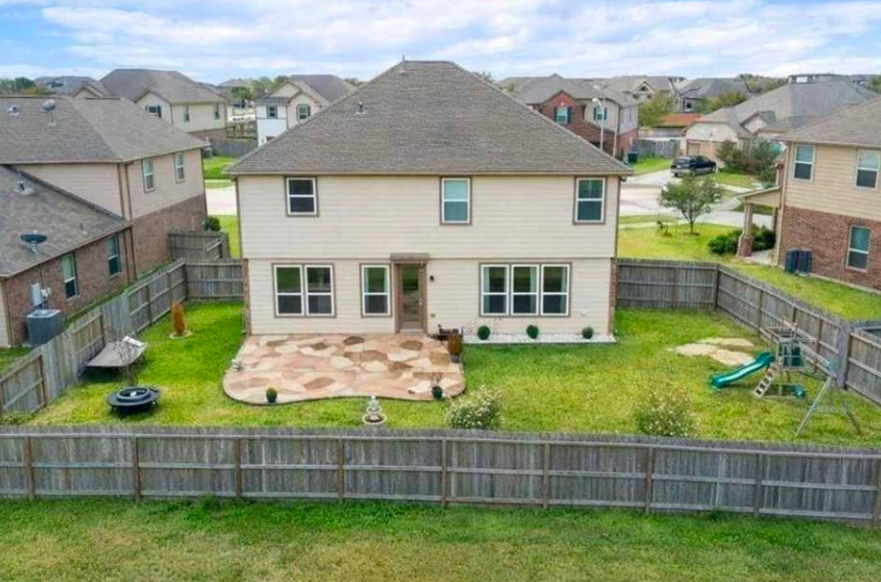 3 Beds 2.5 Baths House for rent in houston