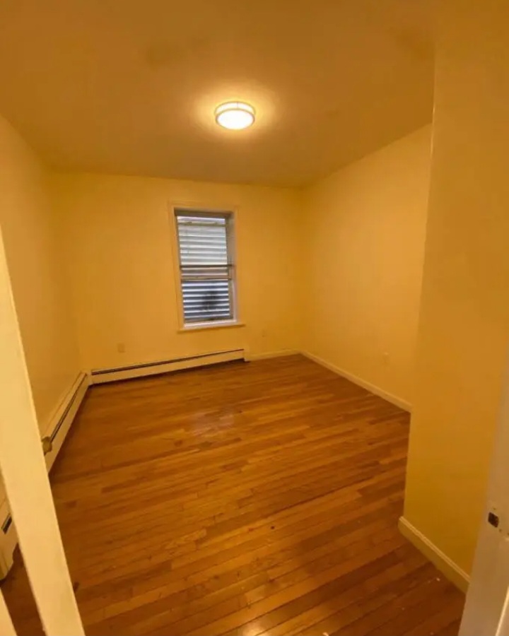 apartment in second floor east boston for rent