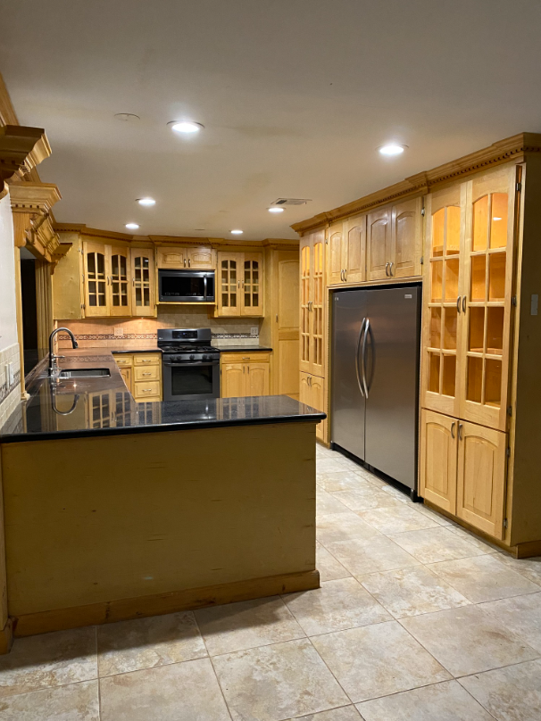 Great BRRRR or rental located in 77092