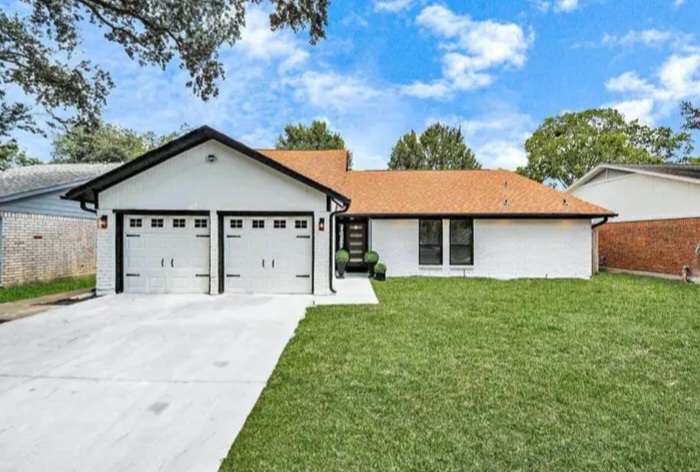 A 3bed. 2 bath House for rent in Katy,Tx ! $2500 a month - Houses in Katy - Image 1 of 7