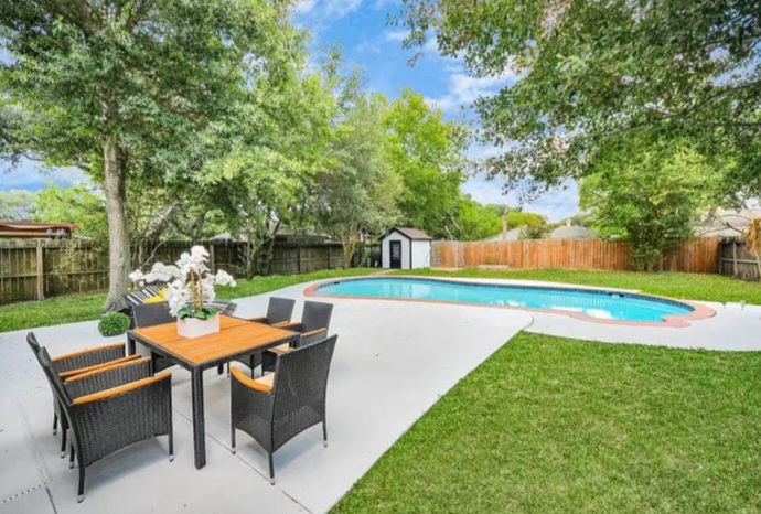 A 3bed. 2 bath House for rent in Katy,Tx ! $2500 a month - Houses in Katy - Image 2 of 7