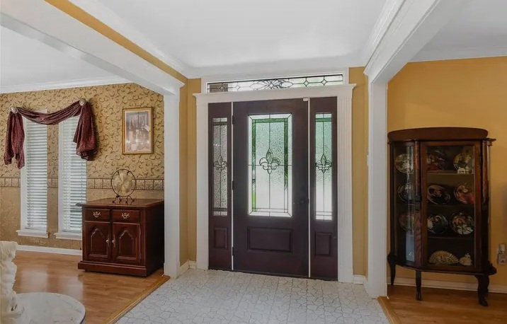 💫 A beautifully updated home with elegant details for sale in houston - Houses in Houston - Image 4 of 5