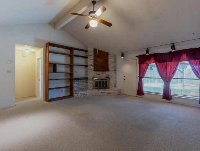A House For Sale in Humble, TX - Houses in Humble - Image 4 of 10