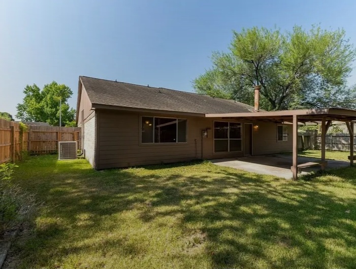 A House For Sale in Humble, TX - Houses in Humble - Image 9 of 10