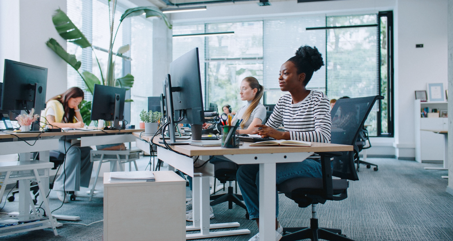 Administrative Assistant in New York — Full-time