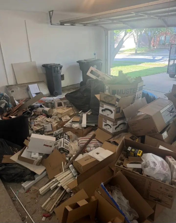 🚛 ANGELS JUNK REMOVAL & DEMOLITION 🚛 - Cleaning in Houston - Image 1 of 2