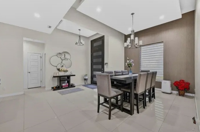 Beautiful 3-bedroom, 2-bath home for sale in Pharr, Texas - Houses in Pharr - Image 4 of 7