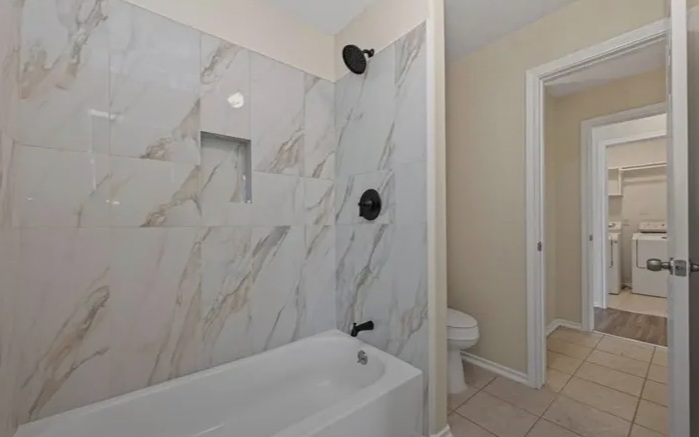 Beautiful 4 Bedroom 2 Bath Home for sale in Humble, TX - Houses in Humble - Image 2 of 10