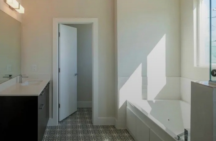 🔥 Beautiful home ready for move-in in houston - Houses in Houston - Image 2 of 3